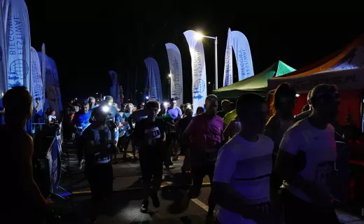Ostatnie piątkowe zmagania na Festiwalu Biegowym. Ruszył Bieg Nocny na 7 km - 40